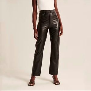 Abercrombie & Fitch Vegan Leather The Ankle
Straight Ultra High Rise Pants